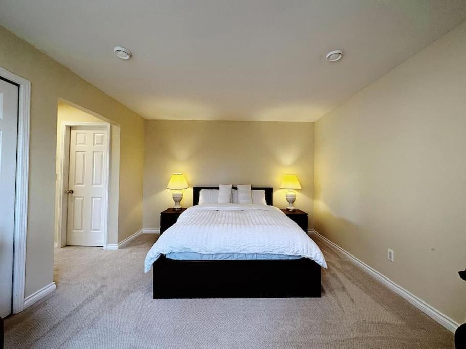 Super Cosy 8Bed & 6Bath In Vancouver Heart Near To Airport And Downtown Exterior foto